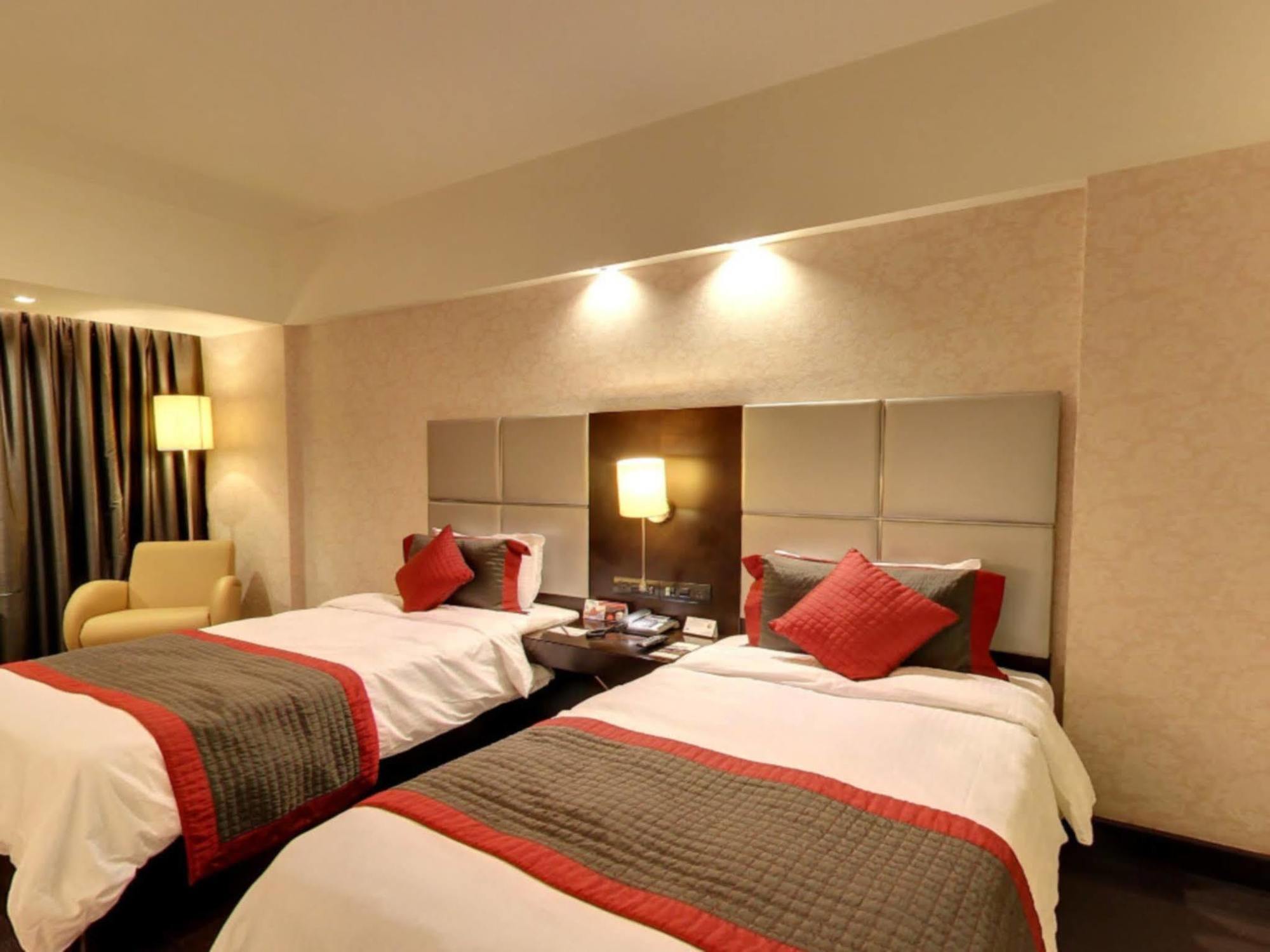 Radisson Hotel Sector 29 Gurugram Gurgaon Zewnętrze zdjęcie